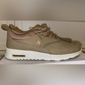 Nike Women’s Air Max Thea Sneaker (Worn 4 Times)